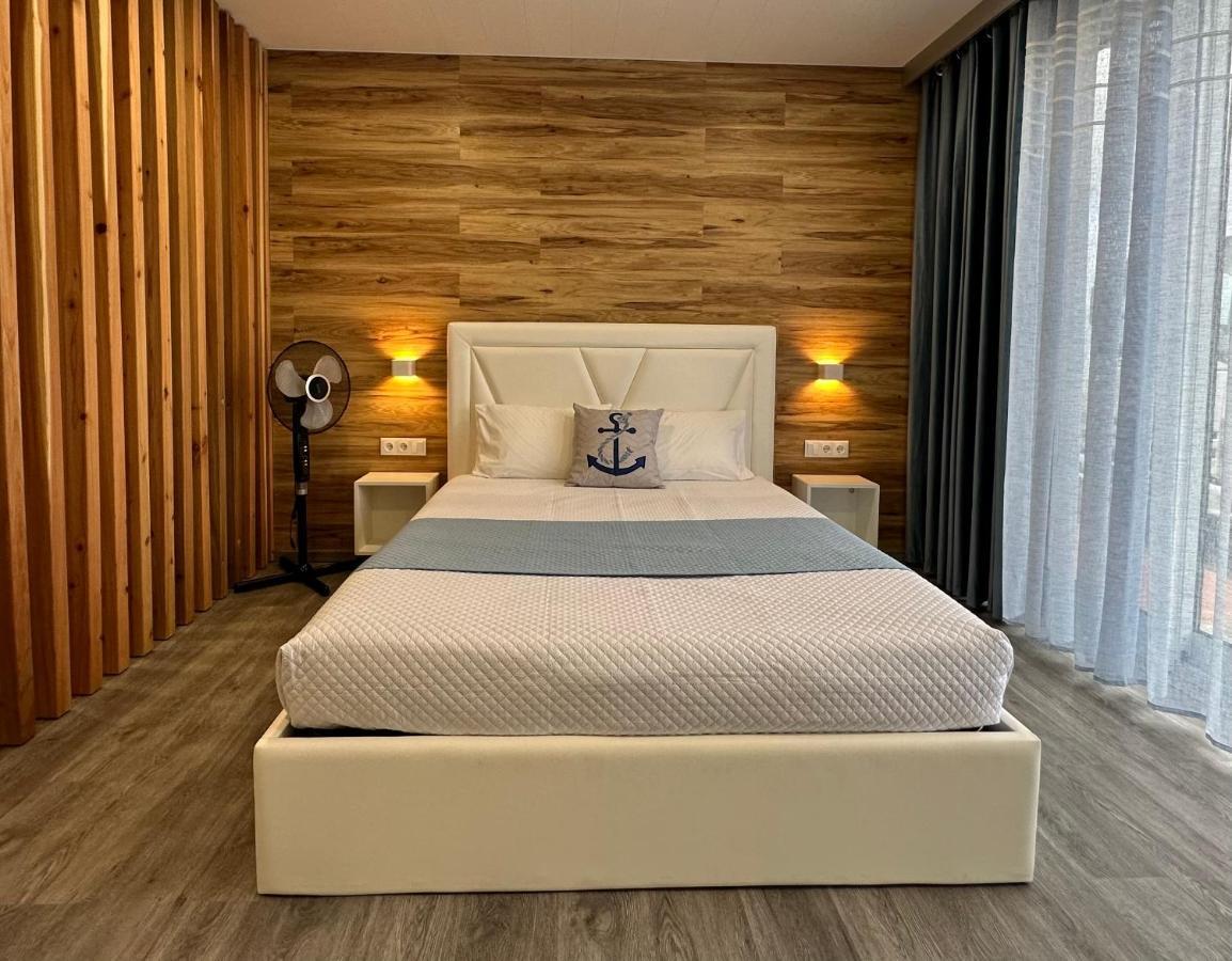Paradise Apartments II Santa Cruz das Flores Ngoại thất bức ảnh